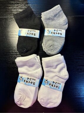 12 Pairs Unisex Kids Ankle Socks - Black, Gray, Light Pink Shoe Size 2-4 🌸⚡️